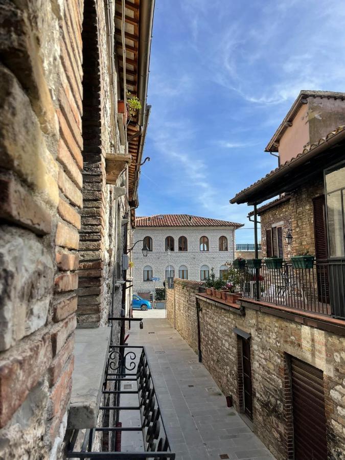 Casa La Rosa Apartamento Gubbio Exterior foto